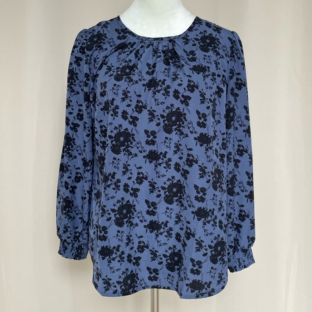 “Monday Fun” Blouse Sz M